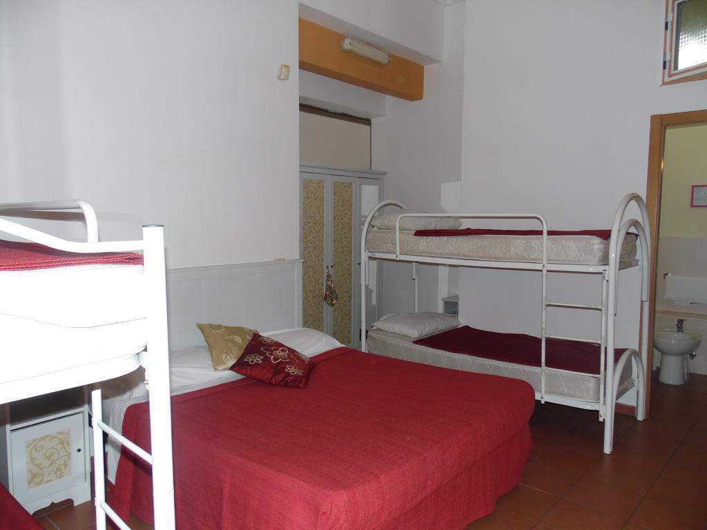 Agora Hostel Pompeï Buitenkant foto
