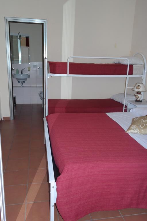 Agora Hostel Pompeï Buitenkant foto