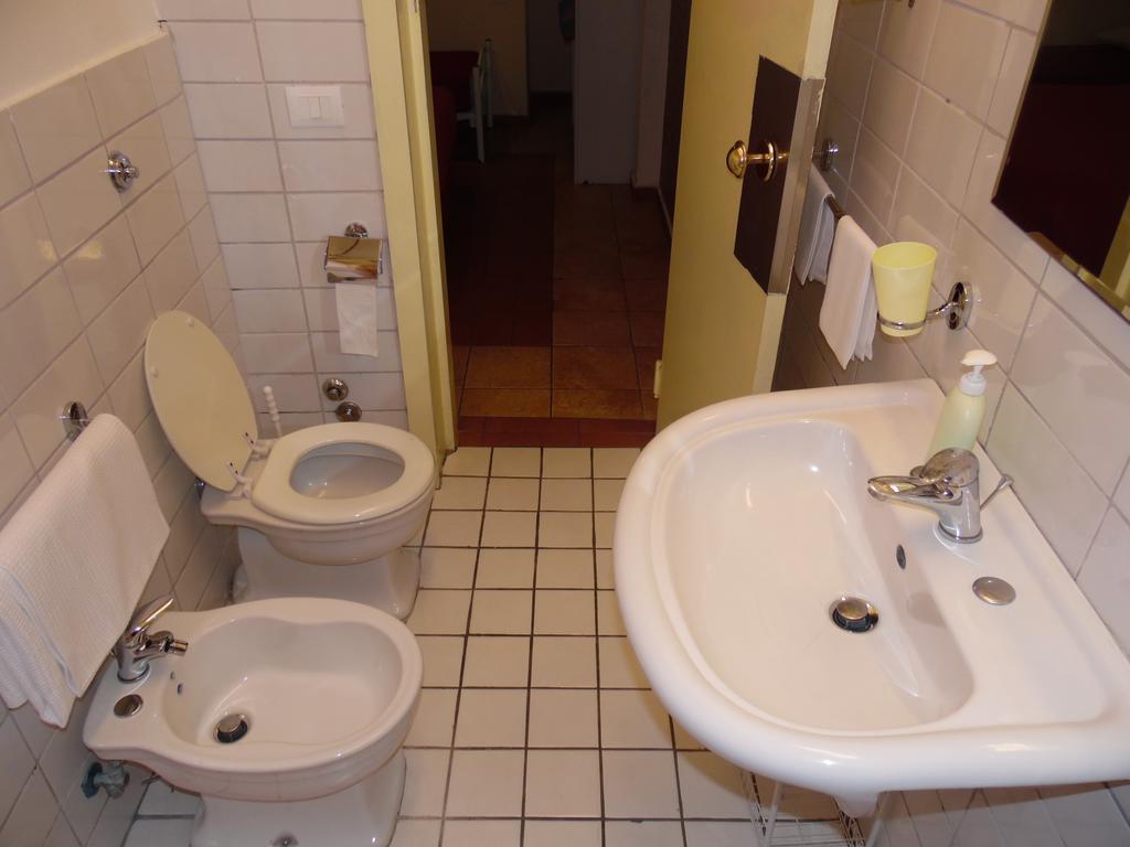 Agora Hostel Pompeï Buitenkant foto
