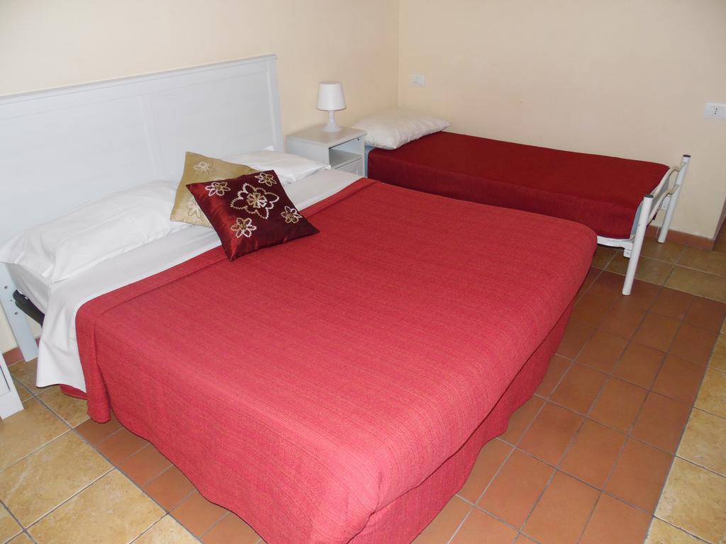 Agora Hostel Pompeï Buitenkant foto