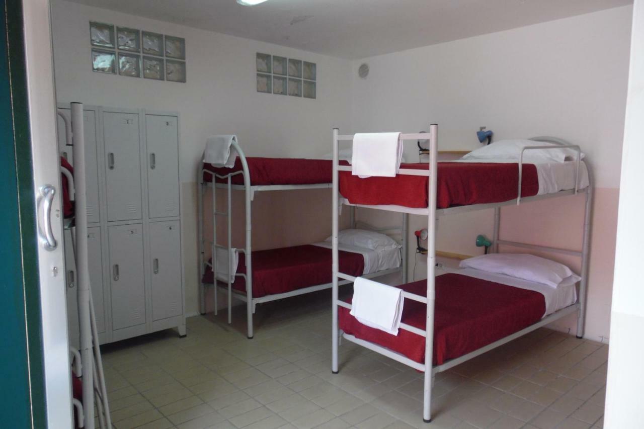 Agora Hostel Pompeï Buitenkant foto